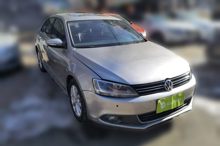 Used Volkswagen Sagitar 2012 1.4TSI Automatic Luxury Edition Front Right 45 Deg