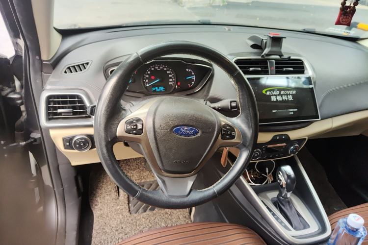 Used Ford Escort 2015 1.5L Automatic Fashion Model