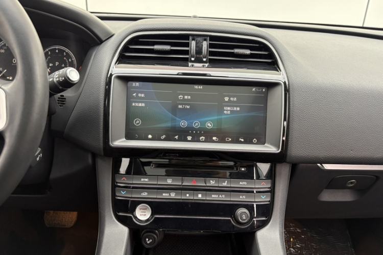 Used Jaguar F-PACE 2018 2.0T Four-Wheel Drive Urban Luxury Edition