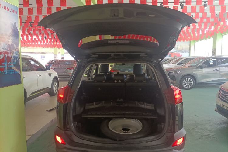 Used Toyota RAV4 2013 2.0L CVT Two-Wheel Drive Urban Edition