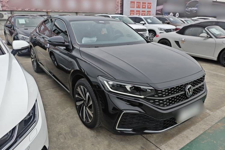 Used Volkswagen Passat 2023 330TSI Starry Elite Edition
