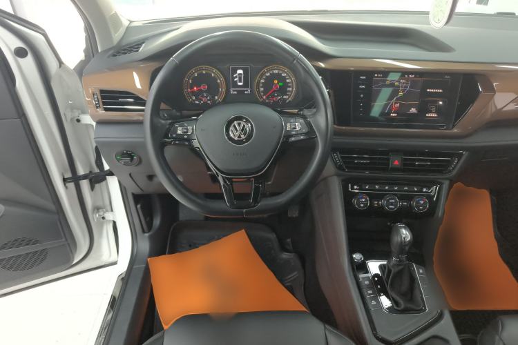 Used Volkswagen Tharu 2020 280TSI Two-Wheel Drive Luxury Plus Version China VI Standard Steering Wheel