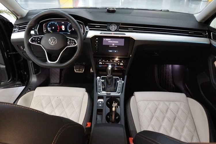 Used Volkswagen Magotan 2023 2 Million Units Commemorative Edition 330TSI DSG Luxury Version