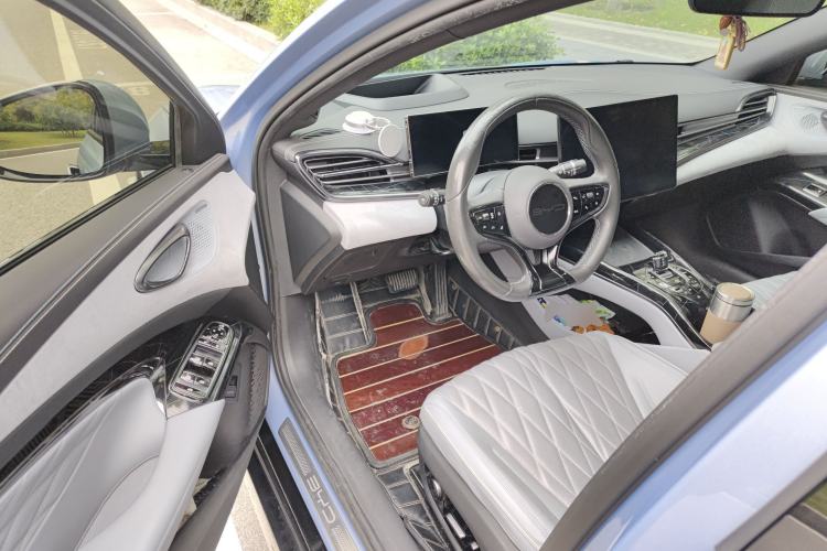 Used BYD Seal 2022 700 km Long-Range Rear-Wheel-Drive Version