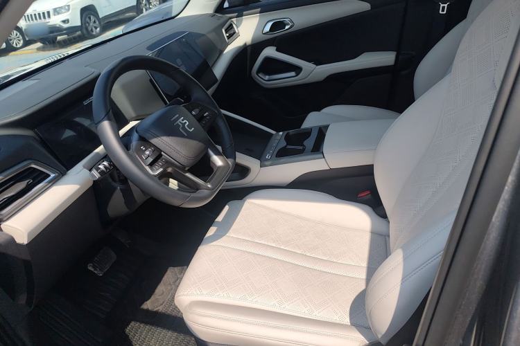 Used BYD Yuan UP 2025 Intelligent Driving Version 401 km Leading Edition