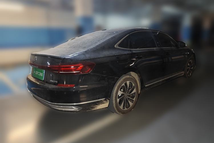 Used Volkswagen Passat 2023 330TSI Starry Elite Edition Rear Right 45 Deg