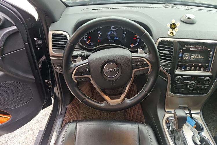 Used Jeep Grand Cherokee 2016 3.0L Comfort Navigation Edition
