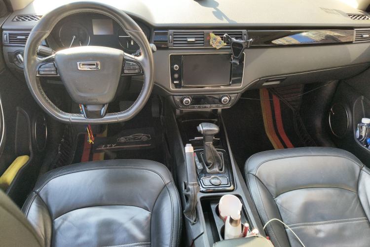 Used Qoros 3 2015 Urban SUV 1.6T Automatic Xuan Dong Party Edition
