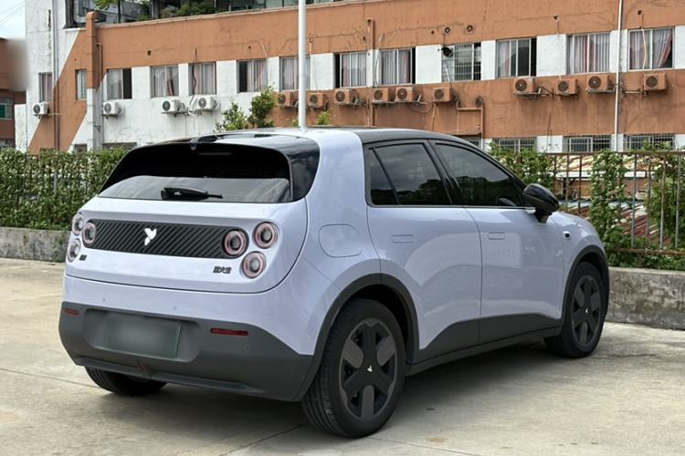 Used firefly firefly 2025 Illuminated Edition
