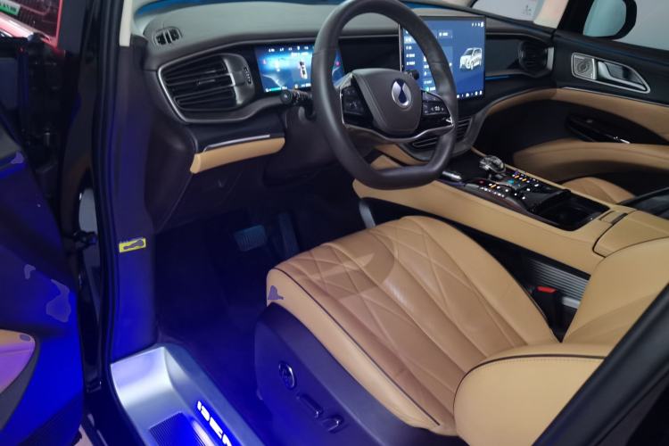 Used Denza D9 2024 DM-i 980 Four-Wheel Drive Flagship Model Driver Seat