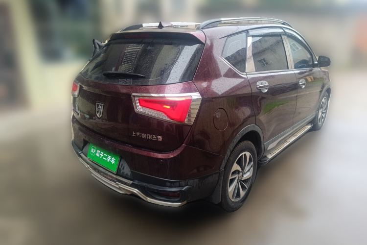 Used Baojun 560 2015 1.8L manual luxury version
