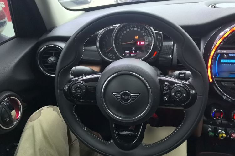 Used MINI MINI 2019 1.5T COOPER Artist Five-Door Edition