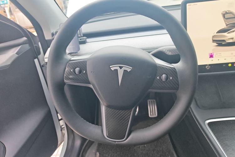 Used Tesla Model Y 2024 Rear-Wheel-Drive Version
