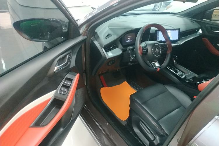 Used MG 5 2023 180 DVVT CVT Luxury Edition Driver Seat