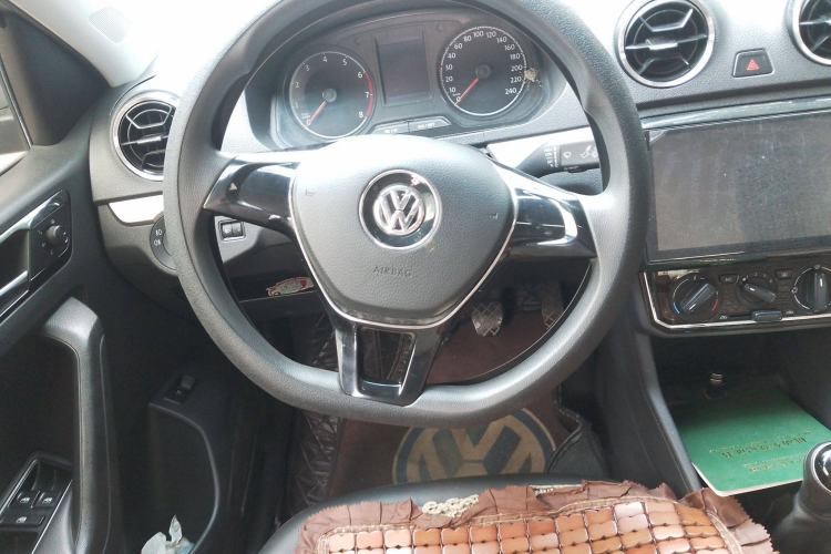 Used Volkswagen Jetta 2017 1.5L Manual Comfort Model Steering Wheel