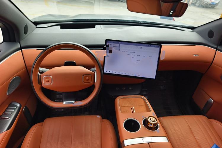 Used CHANGAN NEVO E07 2025 All-Electric 4x4 90kWh Ultra High-Performance Edition Center Console