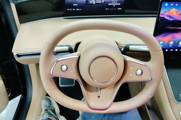 Used Hima Stelato S9 2024 All-Electric Max Rear-Drive Long-Range Version
