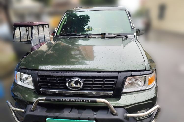 Used Leopaard Q6 2015 2.4L Manual Two-Wheel-Drive Elite Model
