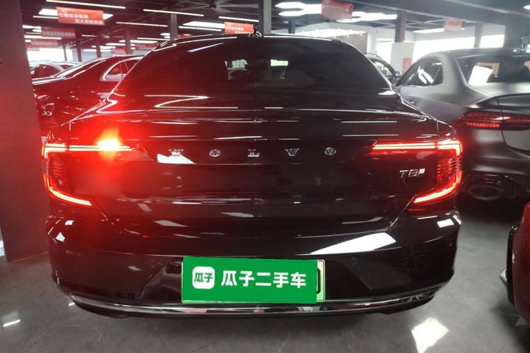 Used Volvo S90 New Energy 2025 Plug-in Hybrid Four-Wheel Drive Long-Range Luxury Smart Edition Exterior 4