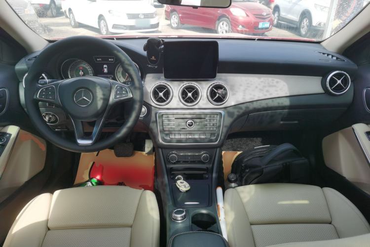 Used Mercedes-Benz GLA 2016 GLA 200 Fashion Model
