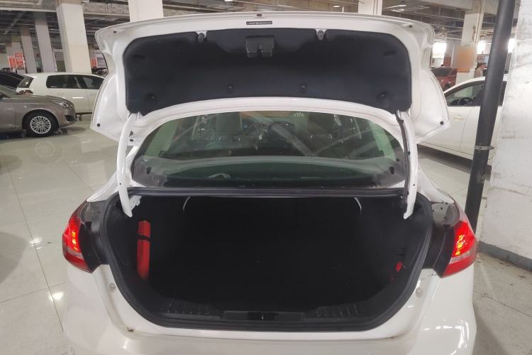 Used Ford Focus 2017 Sedan 1.6L Manual Fashion Edition Smart Drive Version