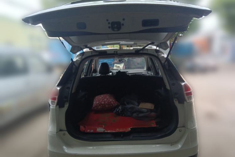 Used Nissan X-Trail 2014 2.0L CVT Comfort Edition 2WD Trunk