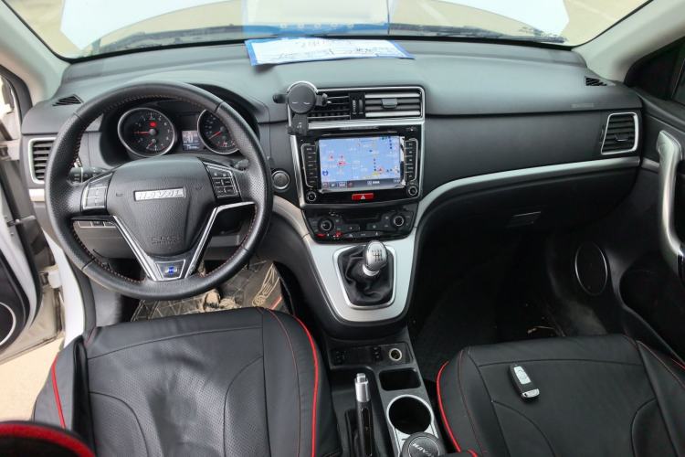 Used Haval H6 2017 Blue Label Sport Edition 1.5T Manual Two-Wheel Drive Elite Model Center Console