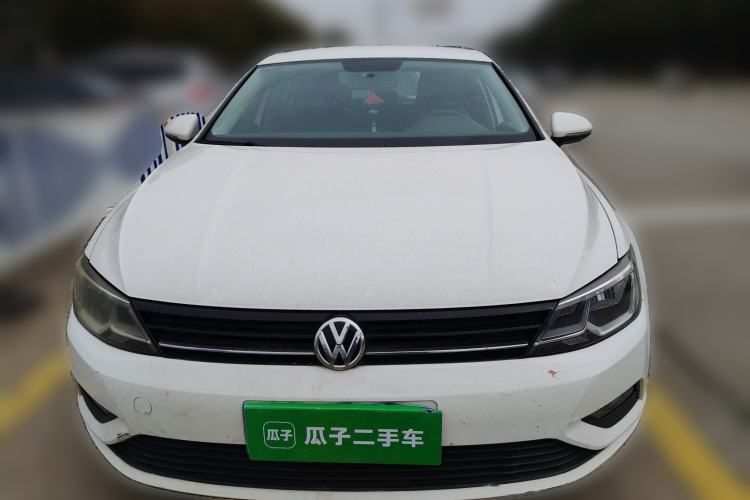 Used Volkswagen Lamando 2015 230TSI DSG Fashion Edition
