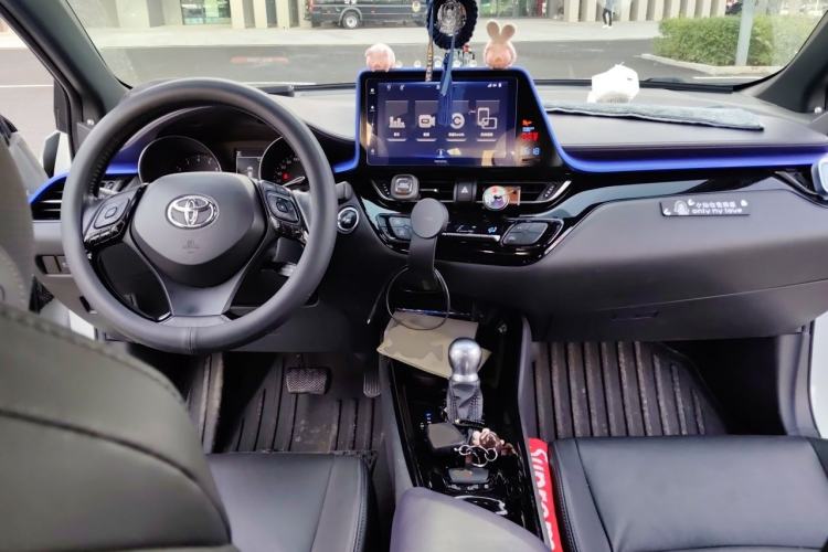Used Toyota IZOA 2020 2.0L Yichi Version