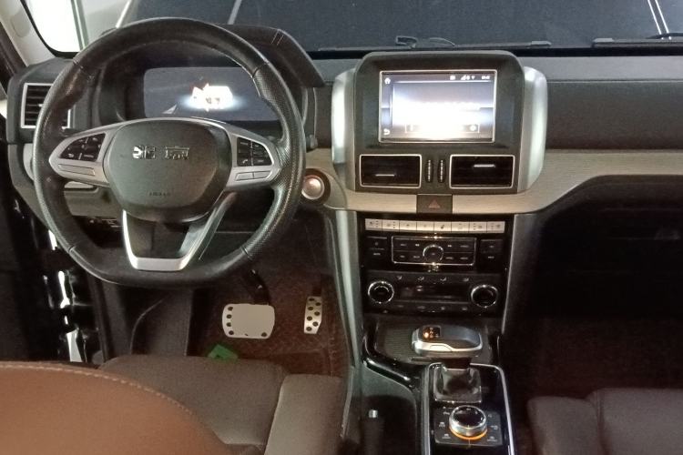 Used BAIC Off-Road BJ80 2020 3.0T Automatic Supreme Edition Center Console