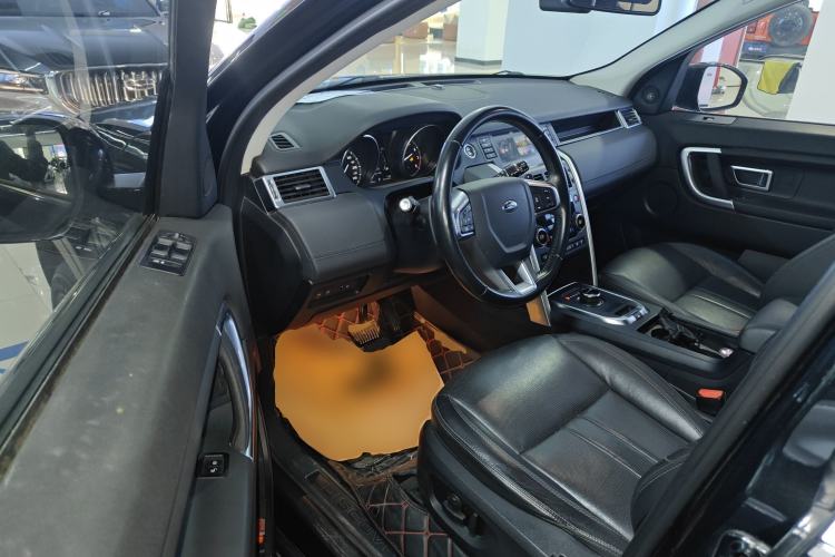 Used Land Rover Discovery Sport 2018 240 PS SE Version