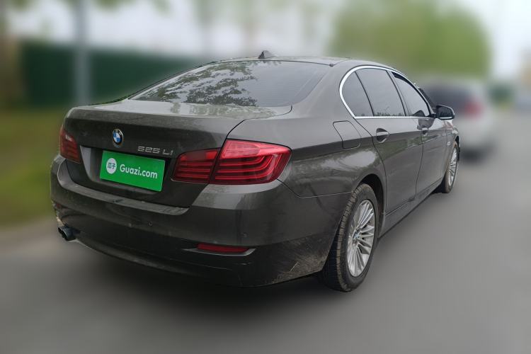 Used BMW 5 Series 2013 525Li Leading Model Rear Right 45 Deg