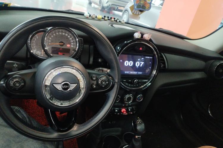 Used MINI 2016 1.2T ONE Pioneer Edition Center Console