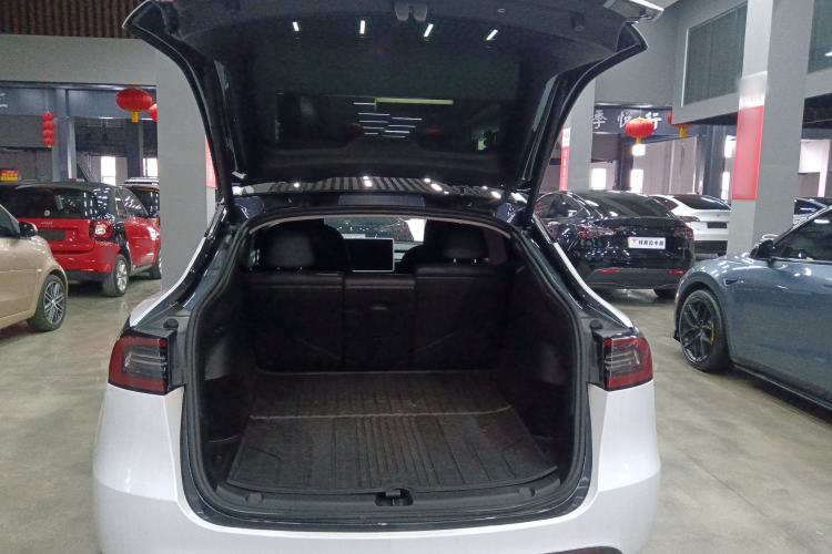 Used Tesla Model Y 2024 Rear-Wheel-Drive Version