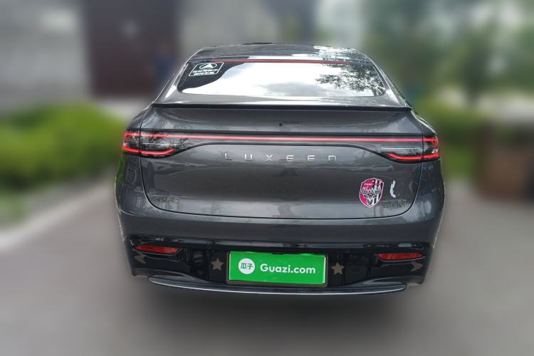 Used Hima Luxeed R7 2024 All-Electric 802 km Max
