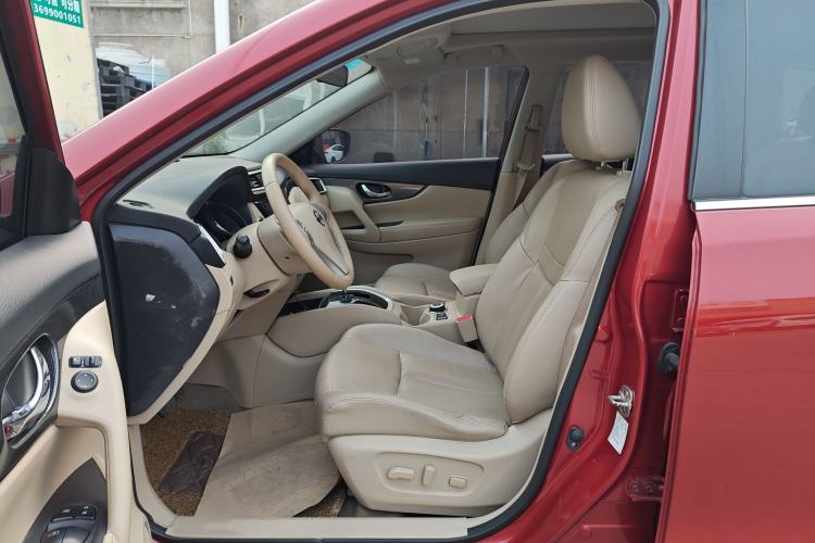 Used Nissan X-Trail 2014 2.5L CVT Leading Edition 4WD