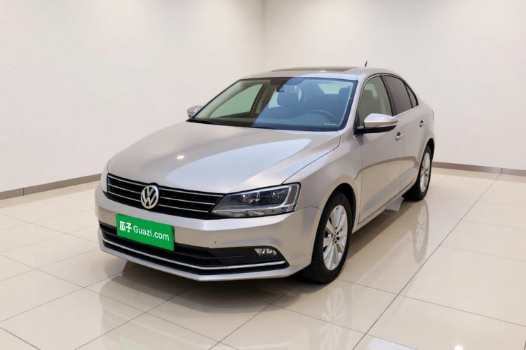 Used Volkswagen Sagitar 2015 230TSI Automatic Comfort Version