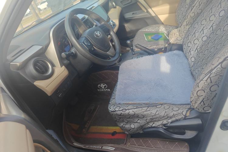 Used Toyota RAV4 2013 2.0L CVT Two-Wheel Drive Urban Edition