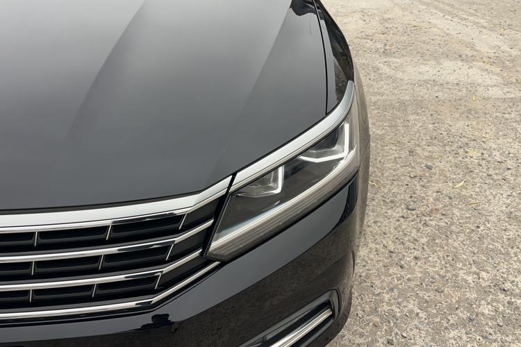 Used Volkswagen Passat 2017 330TSI DSG Luxury Edition
