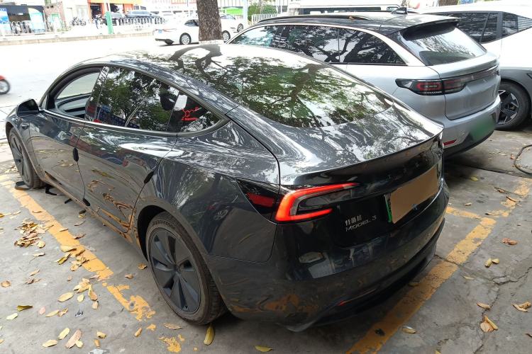 Used Tesla Model 3 2025 Rear-Wheel-Drive Version
