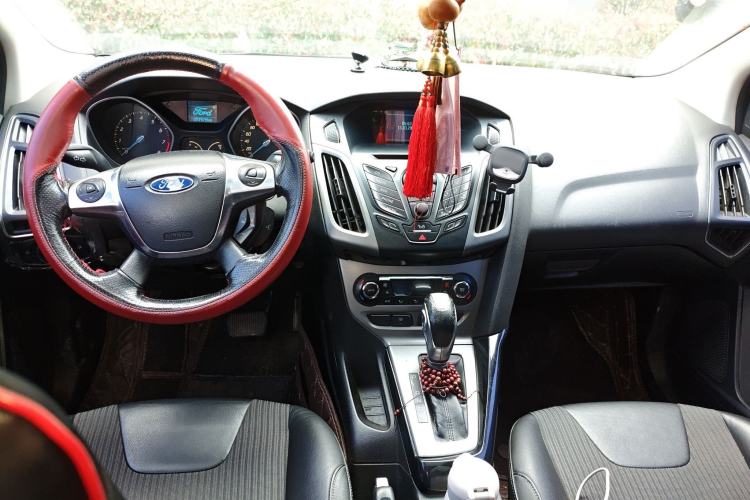 Used Ford Focus 2012 Hatchback 1.6L Automatic Fashion Edition