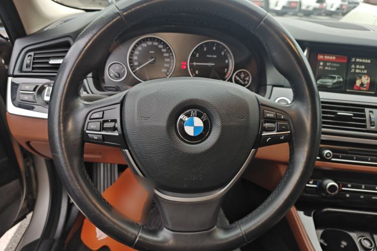 Used BMW 5 Series 2017 520Li Elegant Edition
