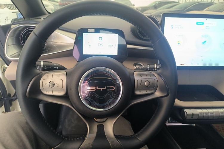 Used BYD Dolphin 2023 420 km Fashion Edition Steering Wheel