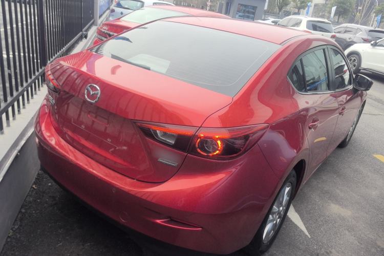 Used Mazda 3 Axela 2019 Cloud-Controlled Sedan 1.5L Automatic Luxury Model China VI Standard Exterior 5