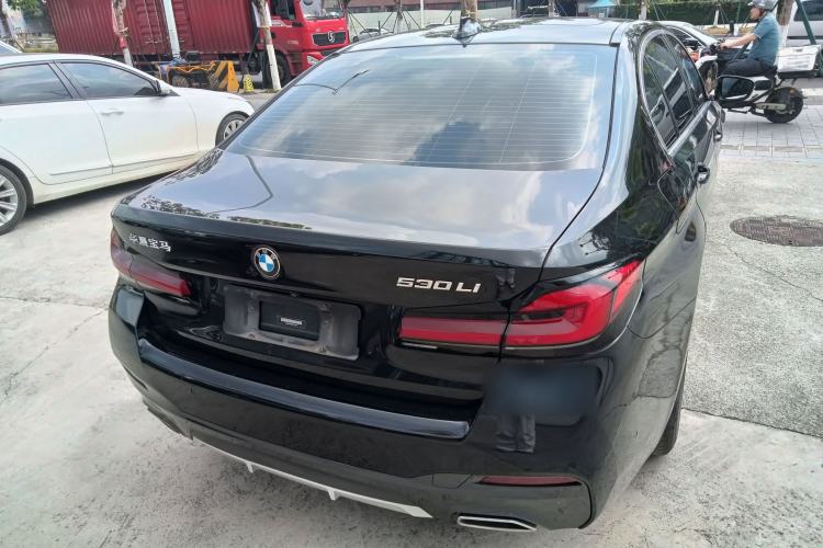 Used BMW 5 Series 2021 Facelifted 530Li Leading Edition M Sport Package
