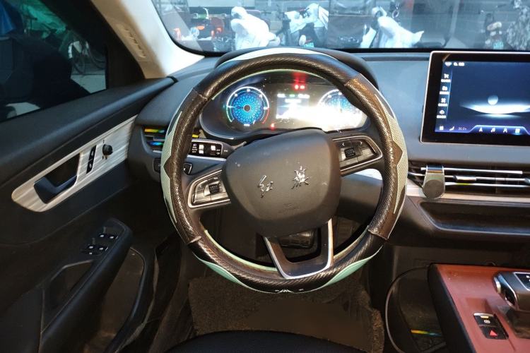 Used Hongqi E-QM5 2023 620km PLUS
