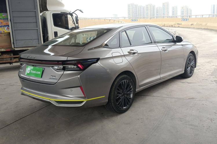 Used Dongfeng Aeolus Yixuan MAX 2021 Super-Efficient Dad Hybrid Edition