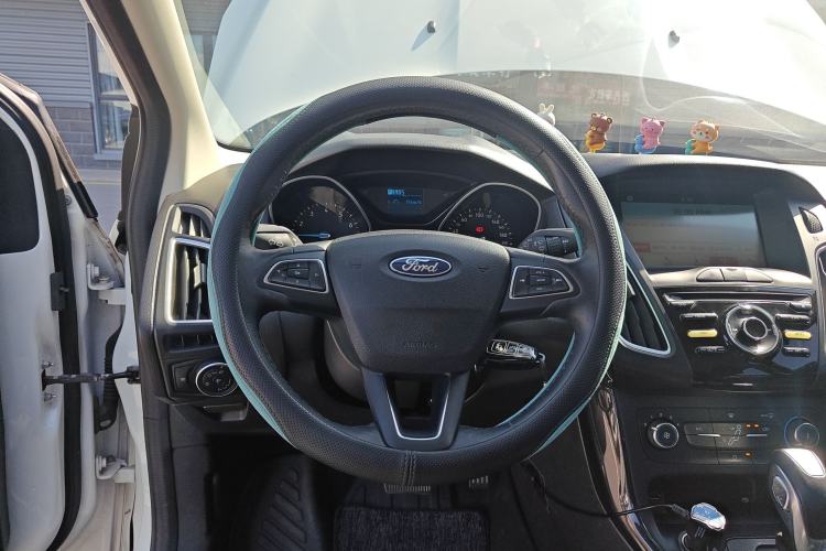 Used Ford Focus 2018 Hatchback Classic 1.6L Automatic Trendy SmartDrive Edition