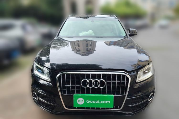 Used Audi Q5 2017 Plus 40 TFSI Ambition Model
