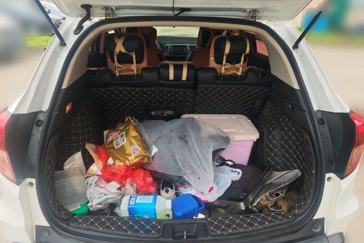 Used Honda Vezel 2018 1.5L CVT 2WD Technology Elite Model Trunk